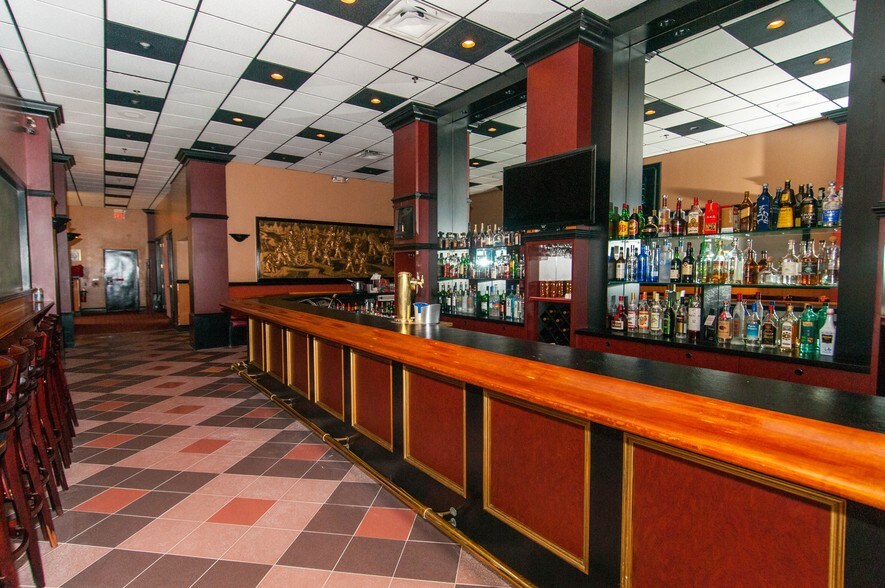 More Photos Of 1069 State Route 18, East Brunswick Restaurant For Sale