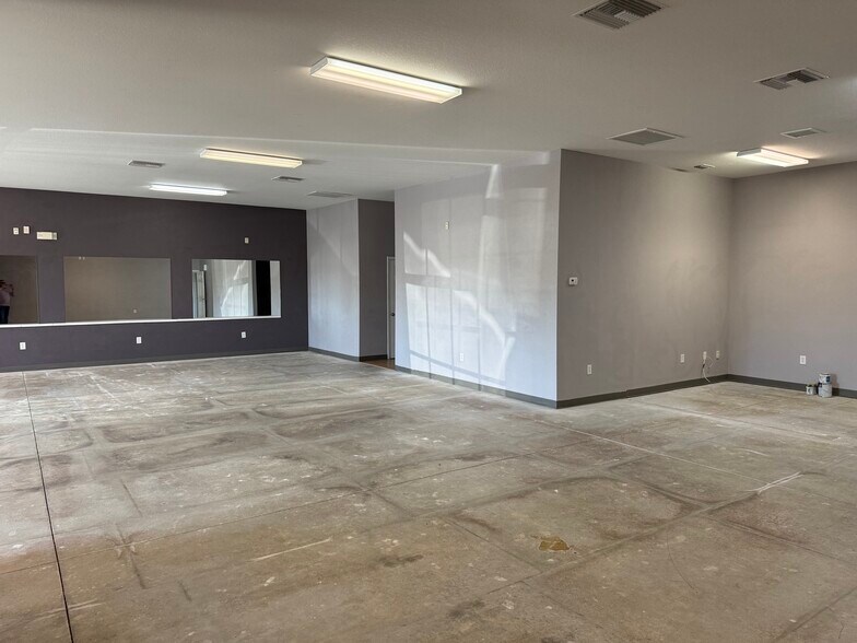 More Photos Of 946 Tamiami Trl, Port Charlotte Medical For Lease