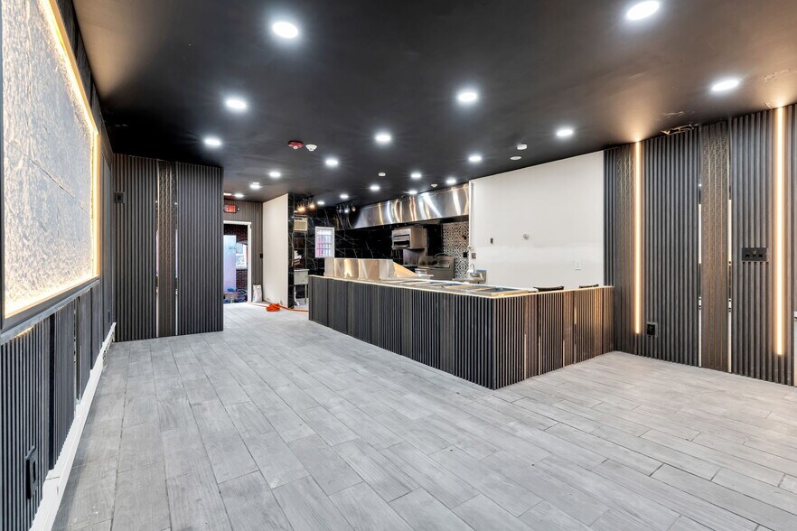 More Photos Of 166 Getty Ave, Paterson Restaurant For Lease