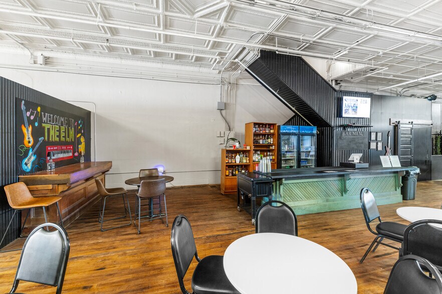 More Photos Of 120 N Elm St, Henderson Storefront Retail Residential For Sale