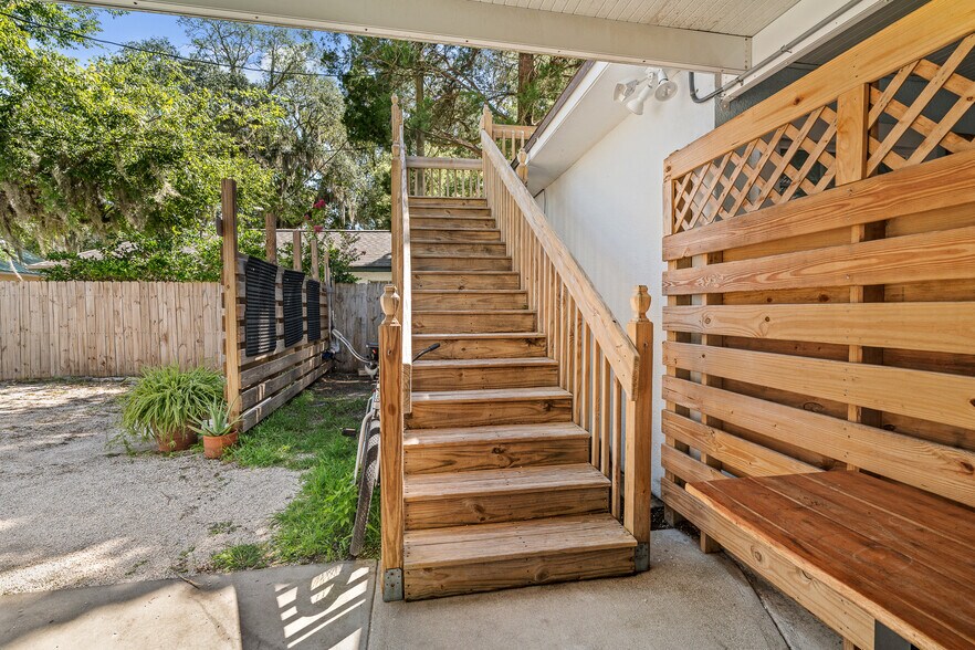 More Photos Of 56 Grove Ave, Saint Augustine Restaurant For Sale