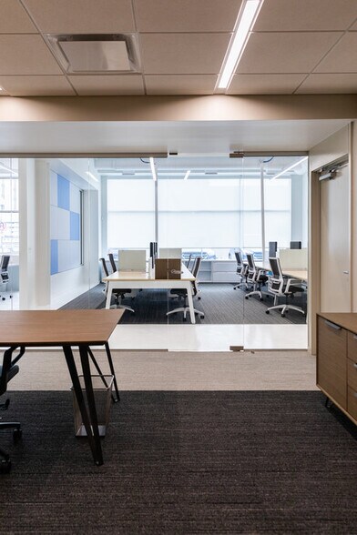 More Photos Of 423 N Main St, Royal Oak Office For Lease