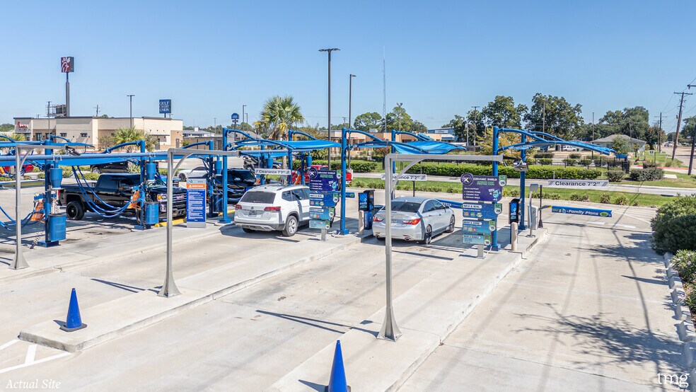 More Photos Of 5015 39th St, Groves Carwash For Sale