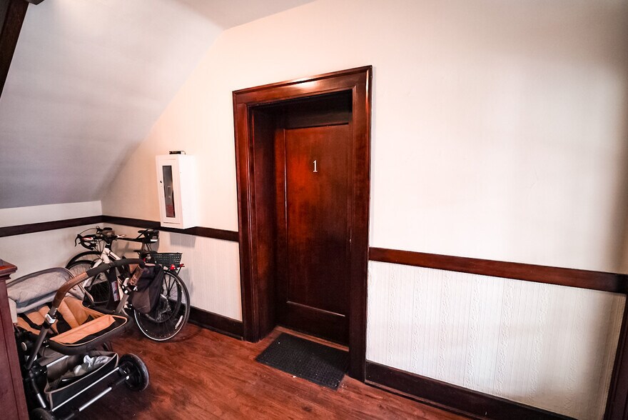 More Photos Of 2101 N Pennsylvania St, Indianapolis Apartments For Sale