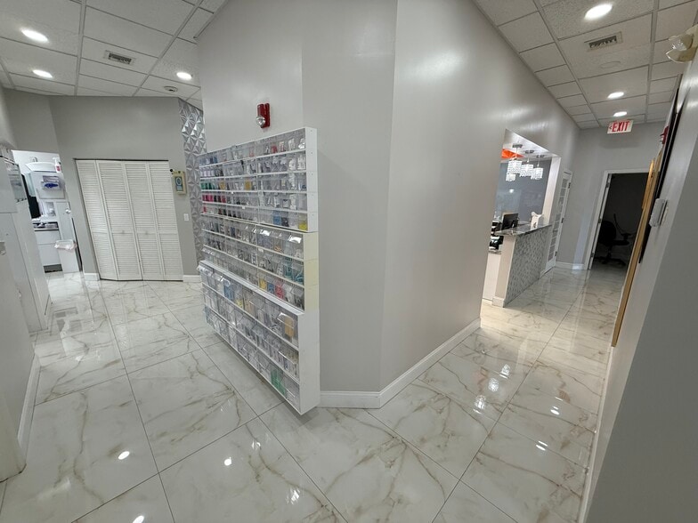 More Photos Of 2751 Executive Park Dr, Weston Medical For Sale