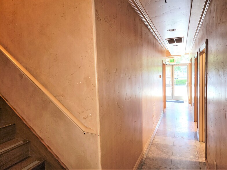 More Photos Of 7500 Arroyo Cir, Gilroy Light Distribution For Sale