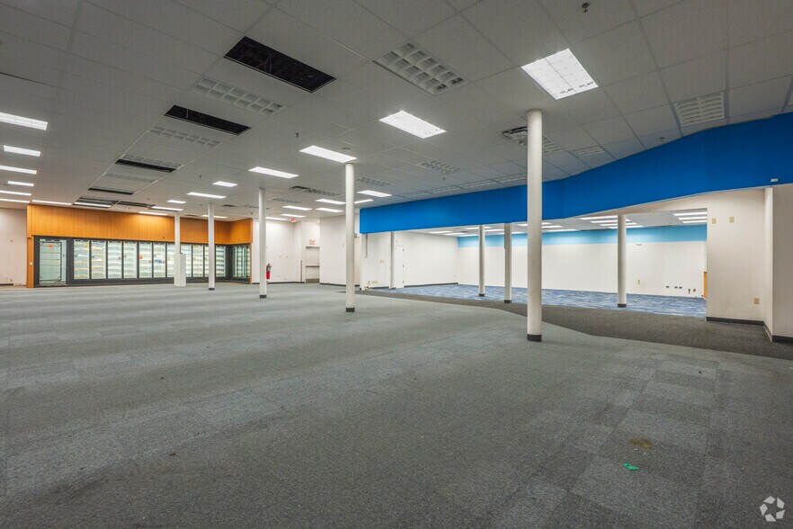 More Photos Of 201-205 N Mesa St, El Paso Storefront Retail Office For Lease