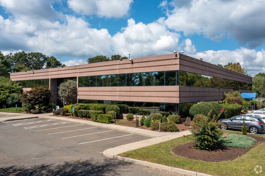 Primary Photo Of 7 Cambridge Dr, Trumbull Office For Lease