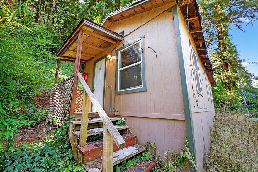 More Photos Of 9969 Alba Rd, Ben Lomond Apartments For Sale