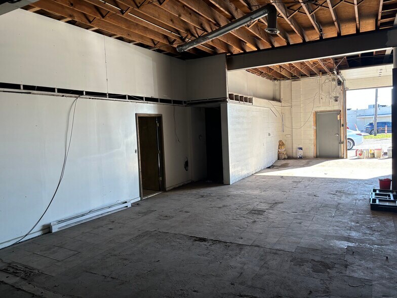 More Photos Of 1516 W Mound St, Columbus Warehouse For Lease