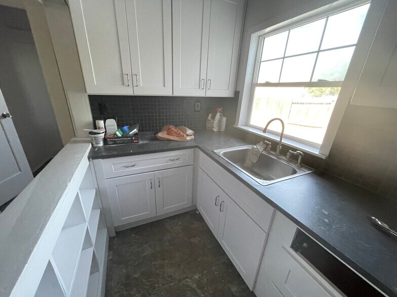 More Photos Of 2439 Rio Linda Blvd, Sacramento Apartments For Sale