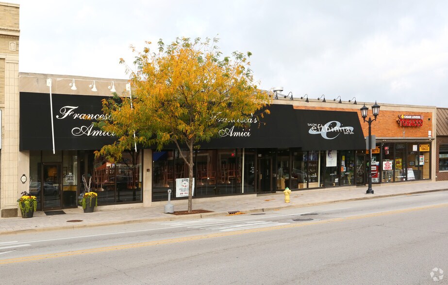 Primary Photo Of 174-176 N York Rd, Elmhurst Storefront For Sale