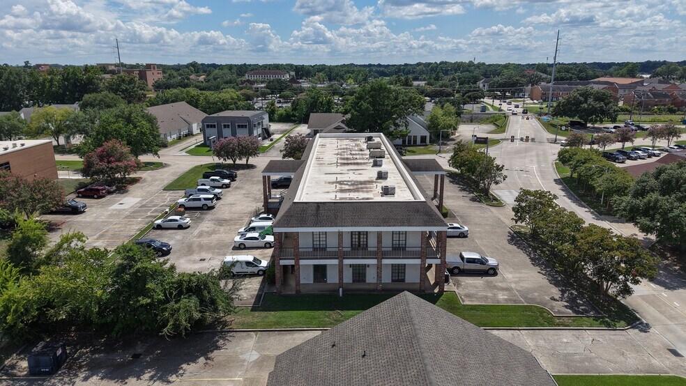 More Photos Of 7423 Picardy Ave, Baton Rouge Medical For Lease