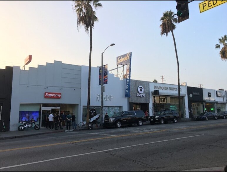 More Photos Of 438 N Fairfax Ave, Los Angeles Storefront For Lease