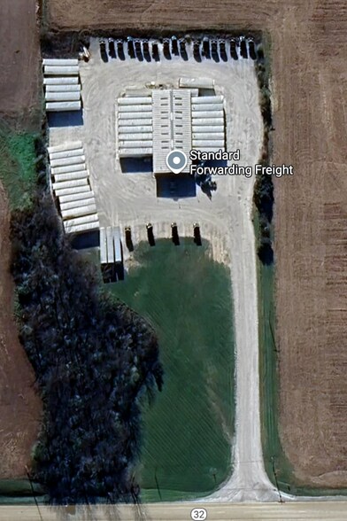 More Photos Of 5601 IN-32, Crawfordsville Truck Terminal For Sale