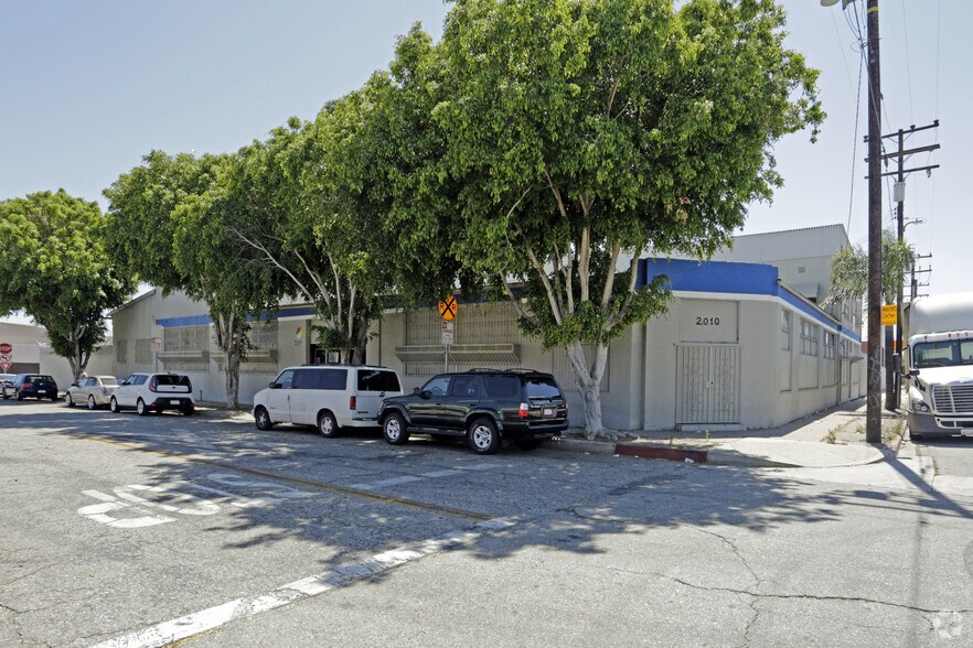 Primary Photo Of 2010-2014 Belgrave Ave, Huntington Park Manufacturing For Sale