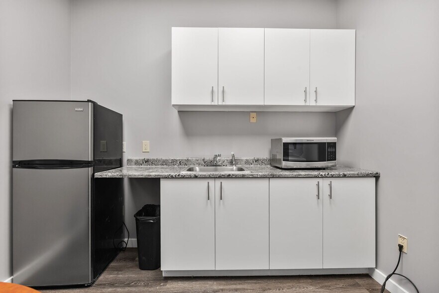 More Photos Of 201 Main St, Boston Office For Lease