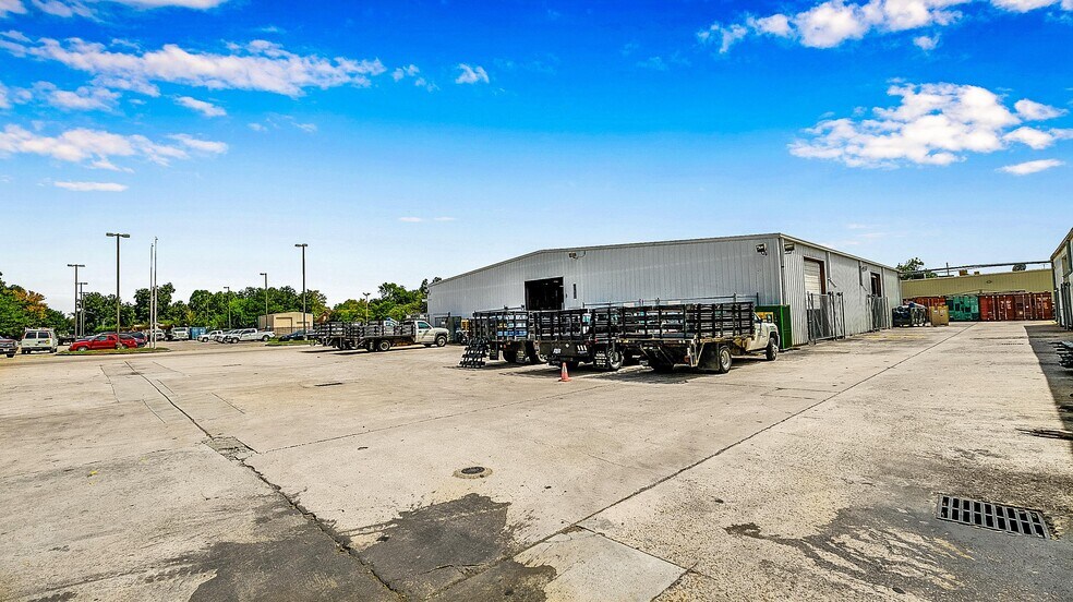 More Photos Of 5550 Airline Dr, Houston Warehouse For Sale
