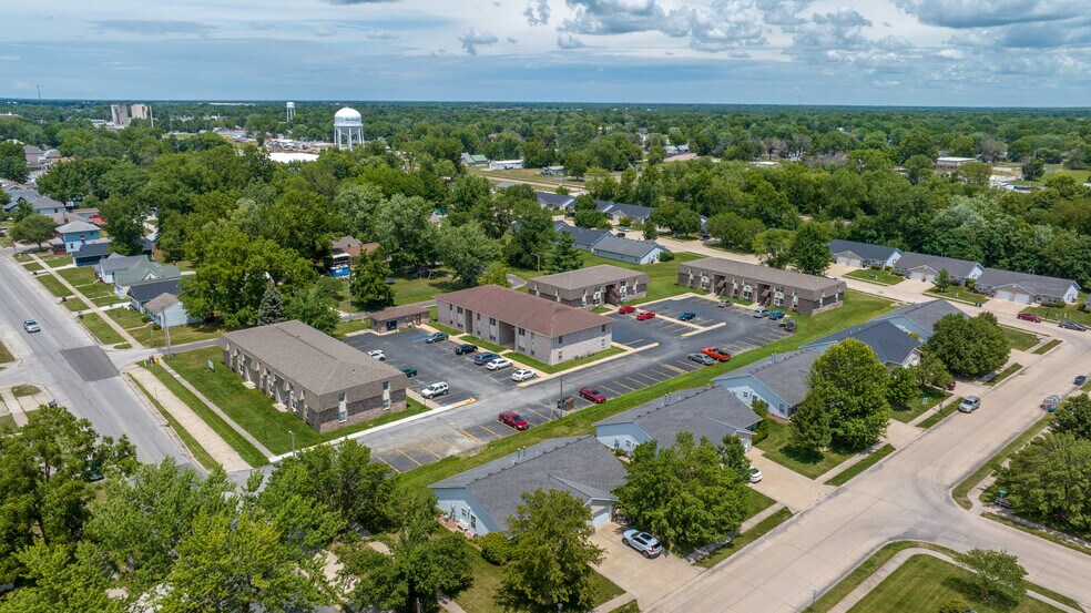 More Photos Of 1000 S Williams St, Moberly Apartments For Sale