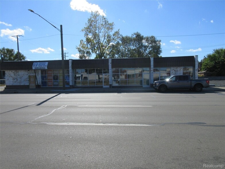 More Photos Of 15270-15304 E 8 Mile Rd, Detroit Storefront For Sale