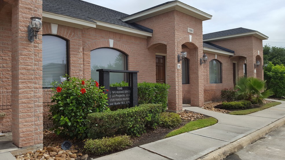More Photos Of 1846 Snake River Rd, Katy Medical For Lease