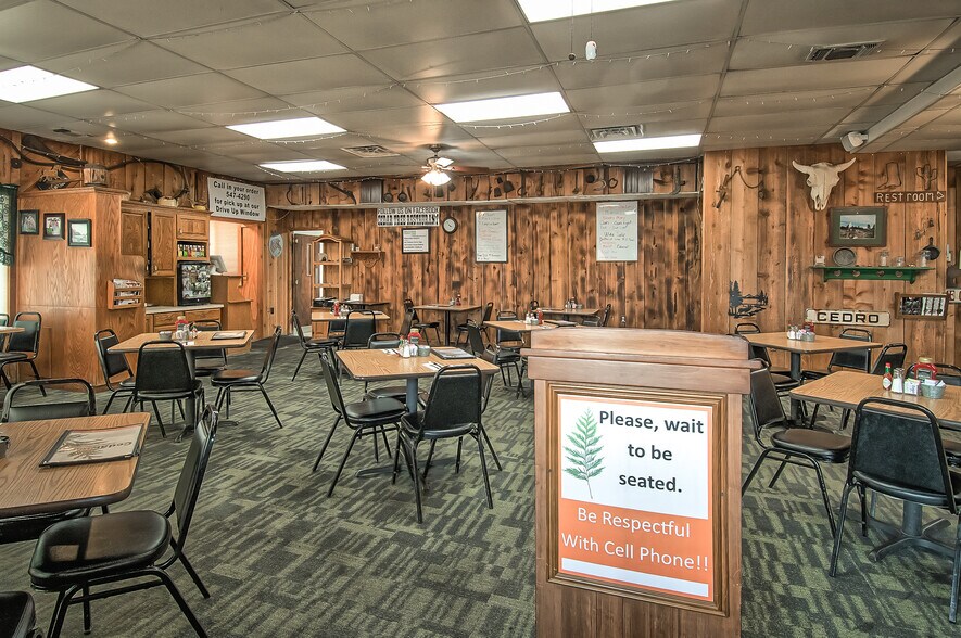 More Photos Of 22020 Palo Way, Palo Cedro Restaurant For Sale