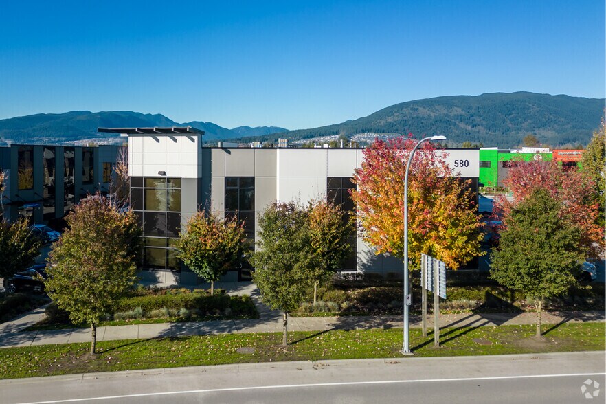 More Photos Of 580 Nicola Ave, Port Coquitlam Warehouse For Lease