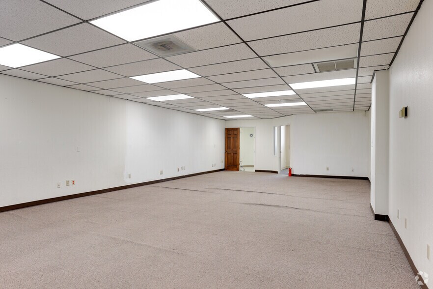 More Photos Of 3131 N Country Club Rd, Tucson Office For Lease