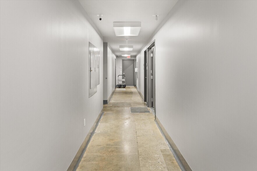 More Photos Of 6250 Paramount Blvd, Long Beach Warehouse For Sale