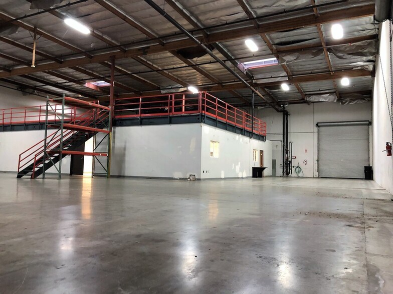 More Photos Of 13865 Magnolia Ave, Chino Warehouse For Lease