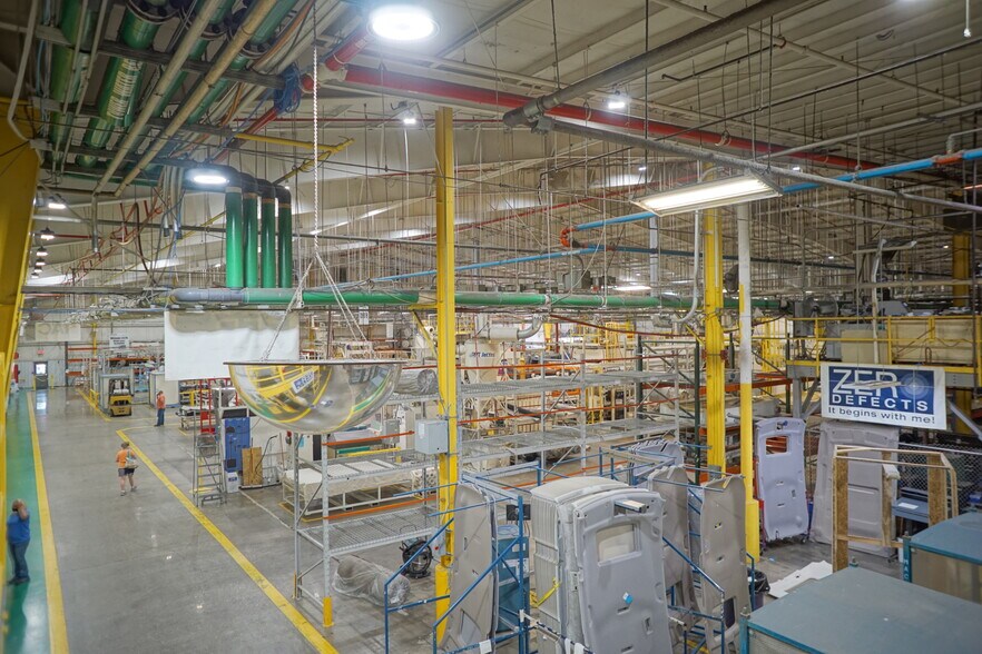 More Photos Of 850 Industrial Rd, Madisonville Manufacturing For Lease