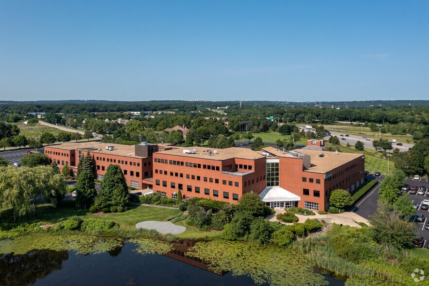 More Photos Of 475 Kilvert St, Warwick Office For Lease