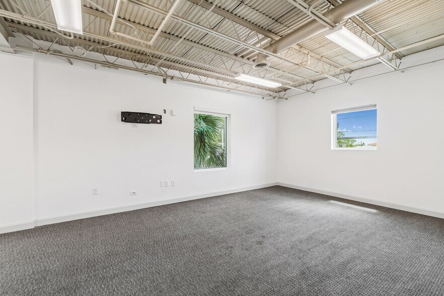 More Photos Of 1515 Marion St, Tampa Loft Creative Space For Lease