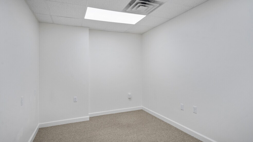 More Photos Of 224 N Washington St, Havre De Grace Office For Sale
