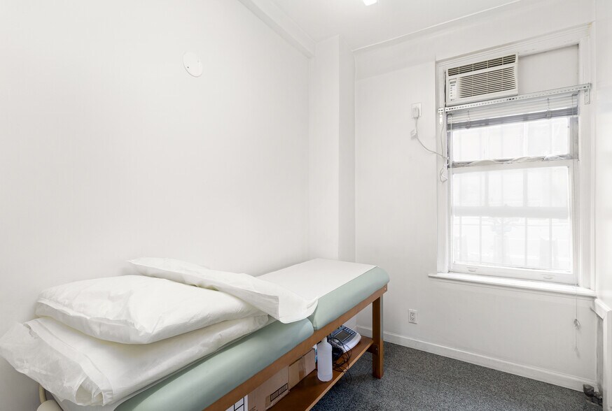 More Photos Of 136 E 36th St, New York Apartments For Sale