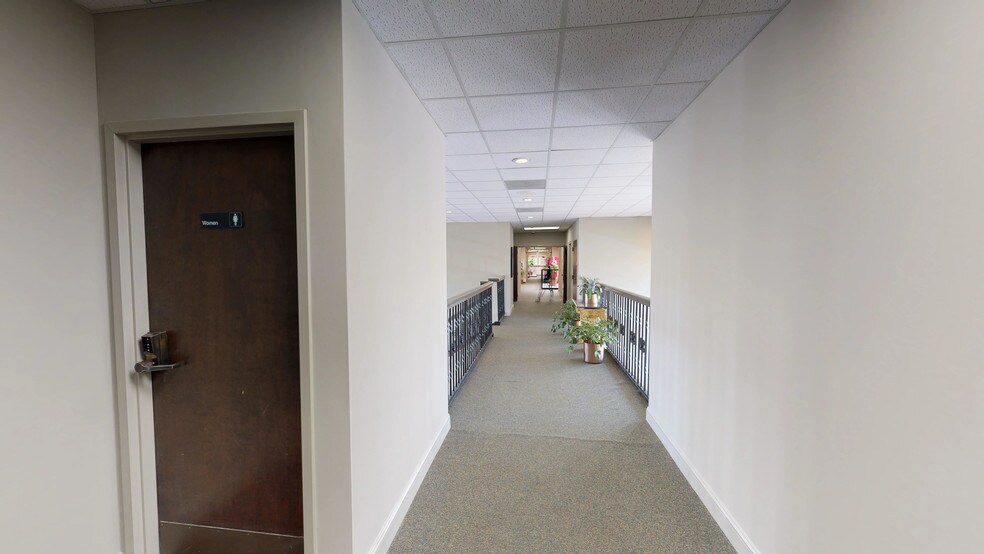 More Photos Of 2101 N Sardis Rd, Charlotte Office For Sale
