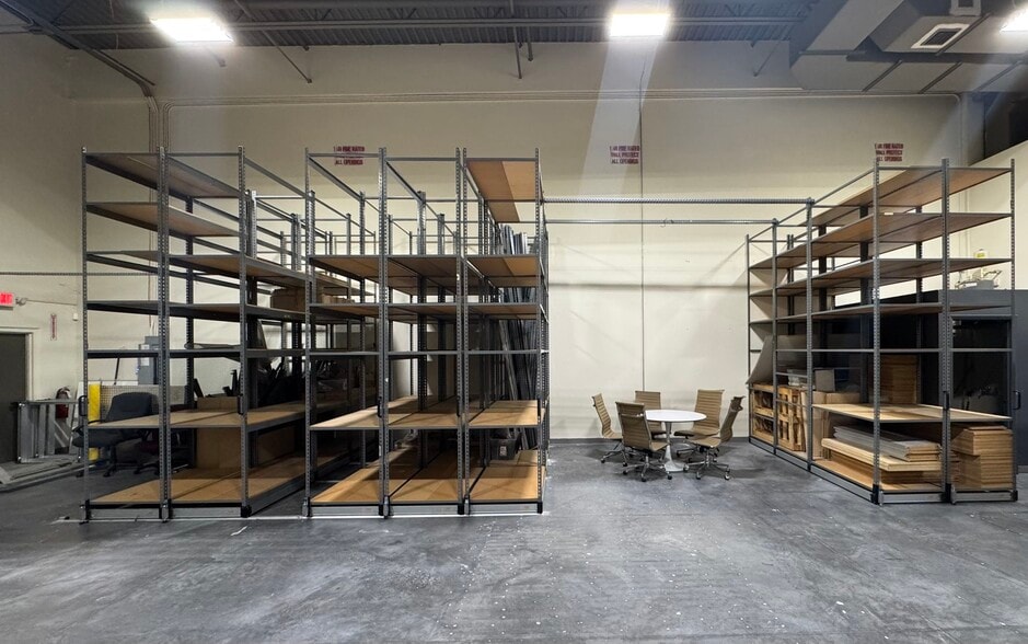 More Photos Of 7330 Exchange Dr, Orlando Warehouse For Sale