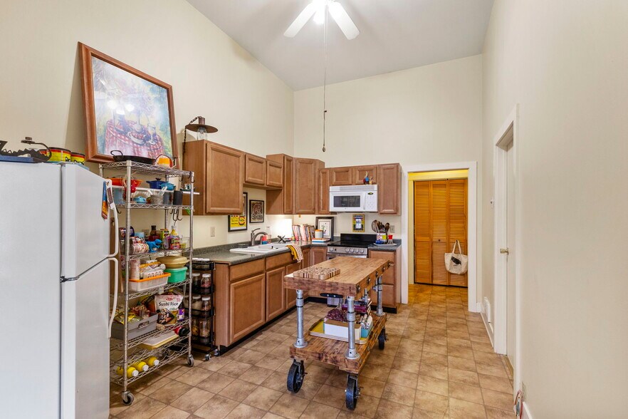 More Photos Of 936 Water St, Port Townsend Storefront Retail Residential For Sale