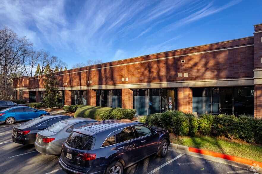 More Photos Of 1000 Mansell Exchange W, Alpharetta Unknown For Lease
