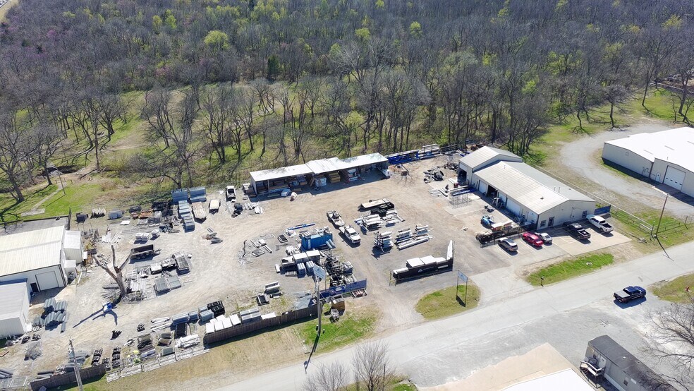 More Photos Of 552 W 138th St, Glenpool Service For Sale