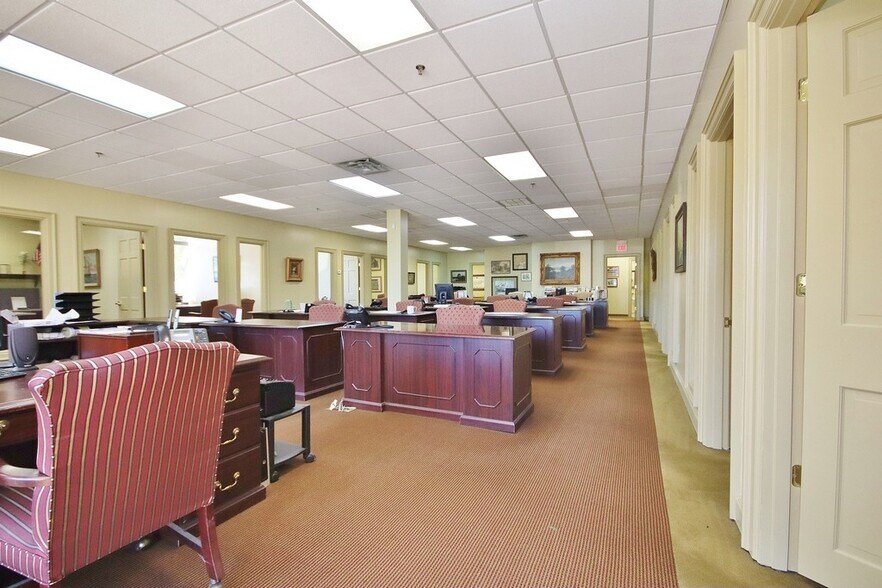 More Photos Of 5020 Route 9W, Newburgh Office For Lease
