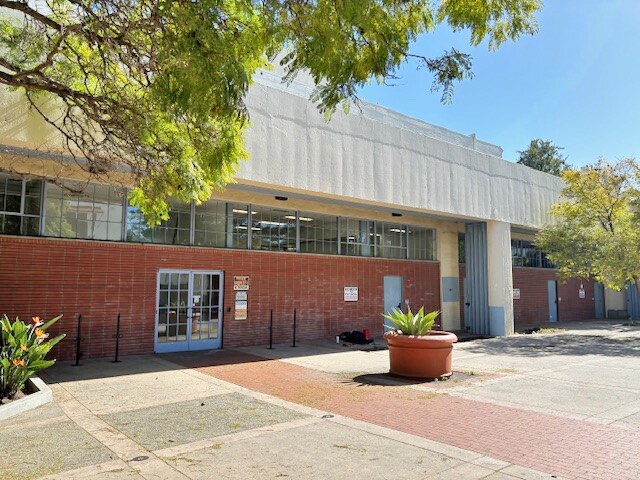 More Photos Of 27 E Cota St, Santa Barbara Office For Lease