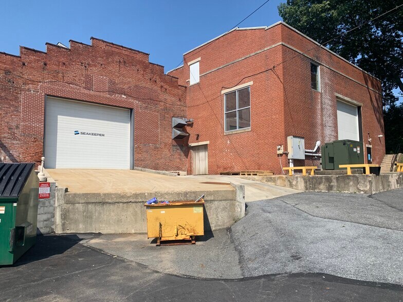 More Photos Of 6 Front Street Plaza, Mohnton Food Processing For Sale