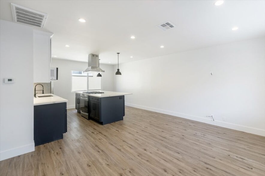 More Photos Of 2420 Grant Ave, Redondo Beach Apartments For Sale