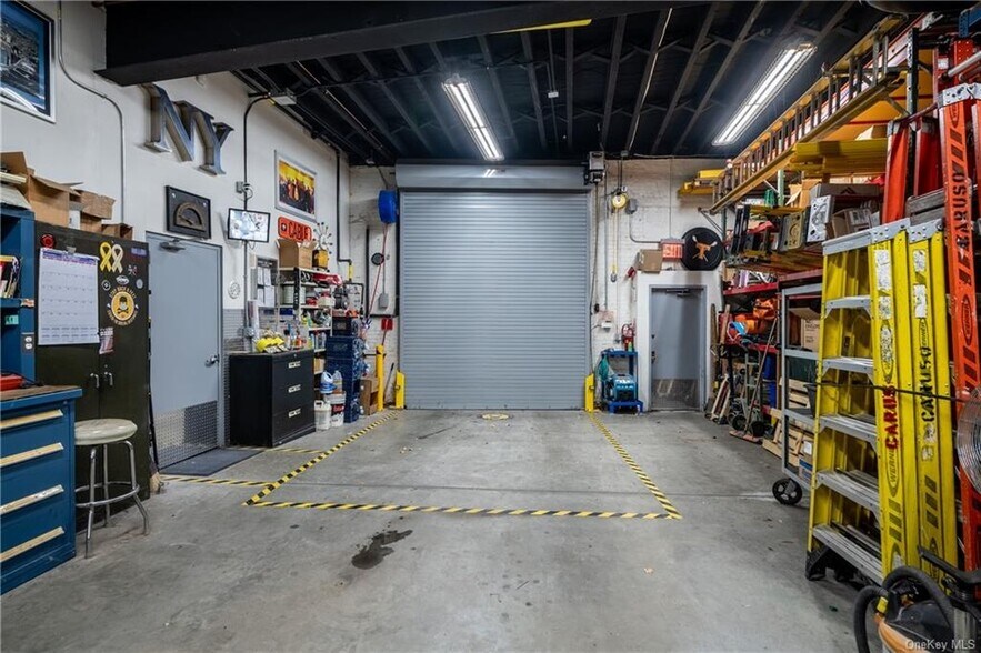 More Photos Of 412 City Island Ave, Bronx Warehouse For Sale