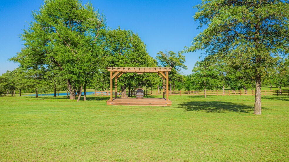 More Photos Of 347599 E 5400 Rd, Glencoe Lodge Meeting Hall For Sale