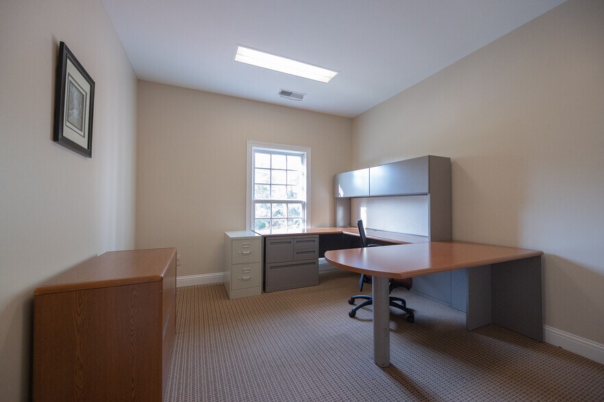 More Photos Of 7775 Cooper Rd, Montgomery Office For Lease
