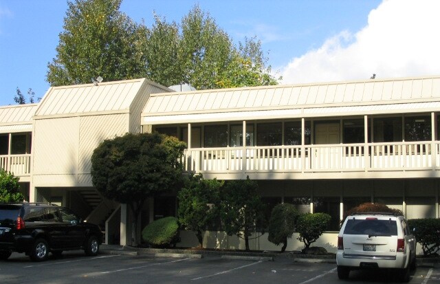 More Photos Of 1801 130th Ave NE, Bellevue Light Manufacturing For Lease