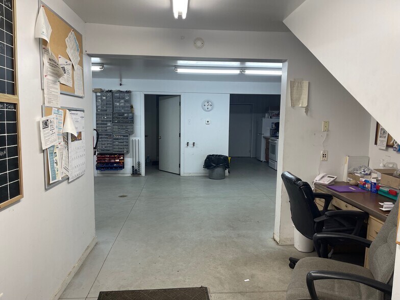 More Photos Of 9280 Knapp Rd, Houghton Lake Service For Sale