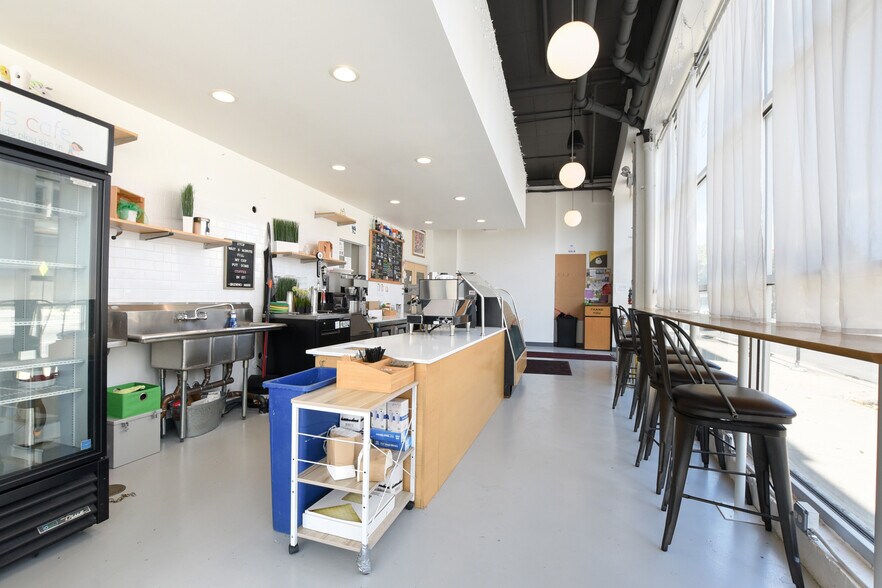 More Photos Of 2800 W North Ave, Chicago Apartments For Sale